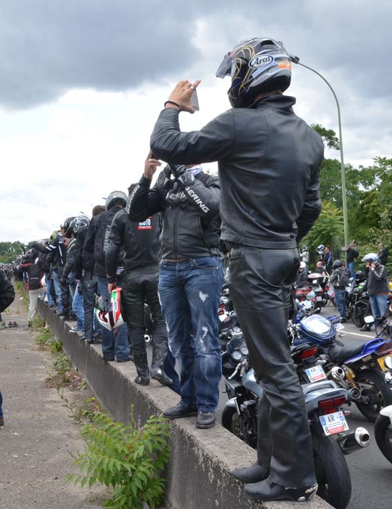 Motards sur périph